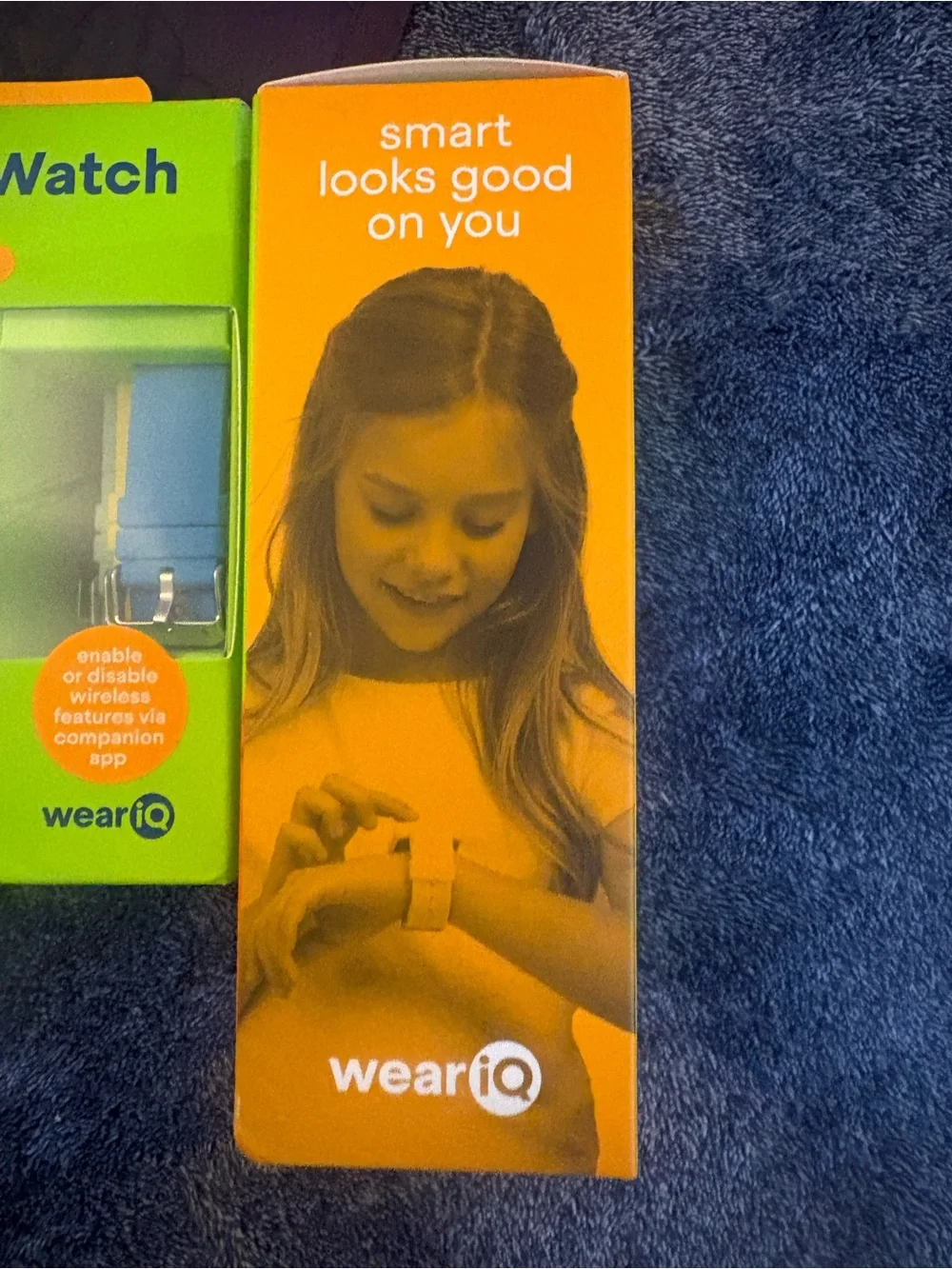 WearIQ Kids Smart Watch with 5 Colored Bands - Orange & Blue Display